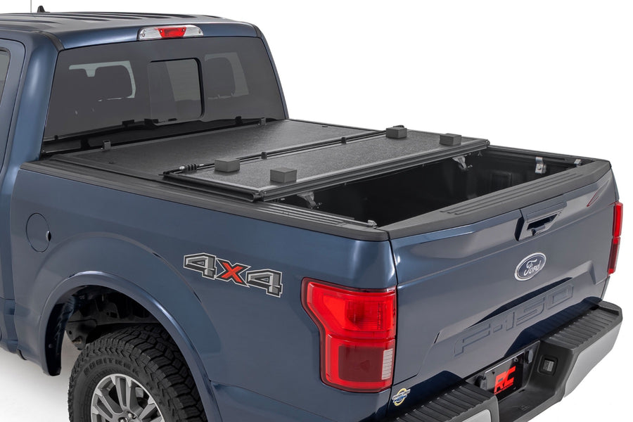 Cubierta de Caja Rígida de Perfil Bajo | 5'7" Bed | Ford F-150 (15-20)/Raptor (17-20)