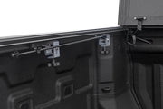 Cubierta de Caja Rígida Tri-Plegable Abatible | 6'7" Bed | Chevy/GMC Sierra 1500 (19-26)/Silverado 1500 (19-26)