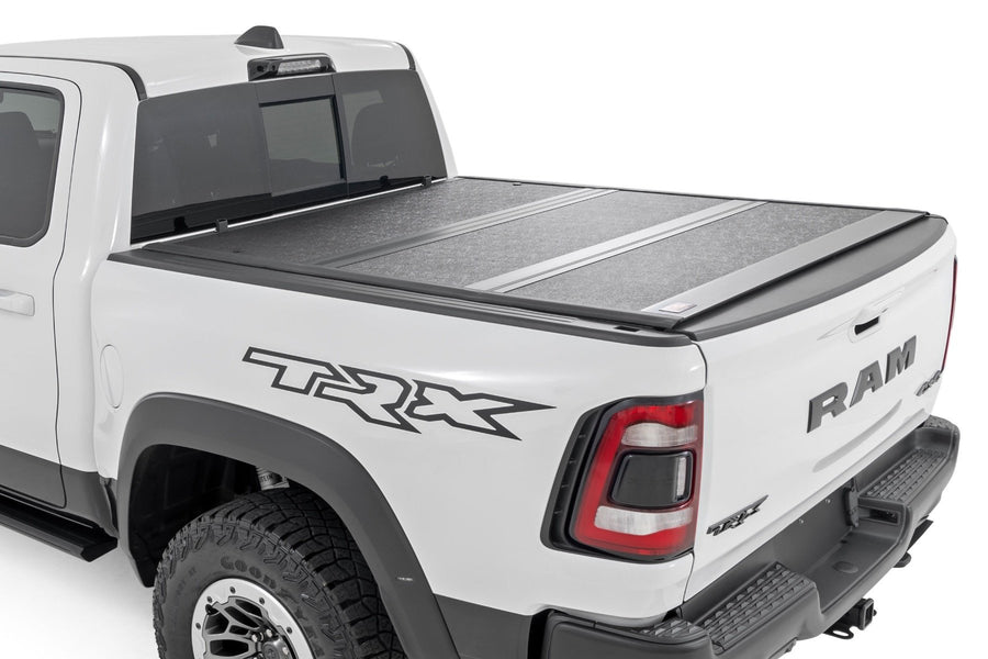 Cubierta de Caja Rígida de Perfil Bajo | 6'4" | No Rambox | Ram 1500 (19-26)/1500 TRX (21-24)