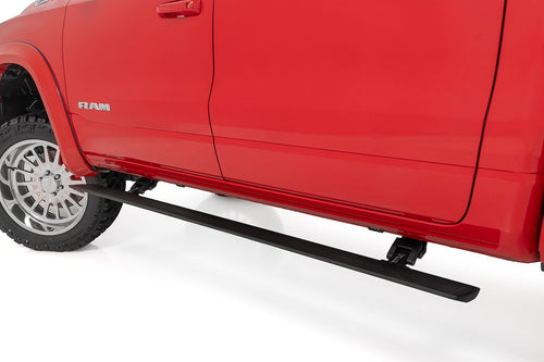 Estribos Eléctricos | Dual Electric Motor | Cabina Crew | Ram 1500 (19-26)/1500 TRX (21-24)