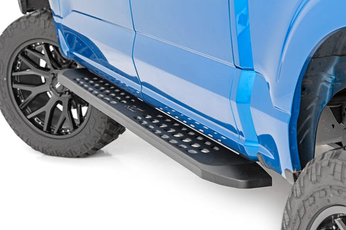 RPT2 Estribo | Cabina Crew | Negro | Ford F-150/Lightning/F-250/F-350/Raptor (15-26)