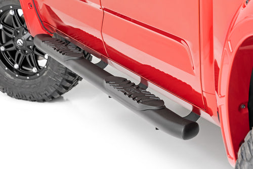Estribos Tubulares Ovalados | Cabina Crew | Negro | Toyota Tundra 2WD/4WD (2022-2026)