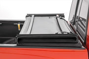 Cubierta de Caja Suave Tri-Plegable | 5' Bed | Cabina Doble | Toyota Tacoma 2WD/4WD (16-23)