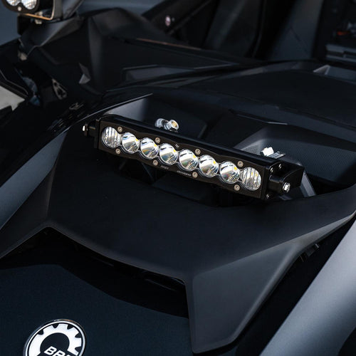 Barra de luz LED Baja Designs Can-Am Maverick R 10" S8 Shock Tower Kit - Can-Am Maverick R 2024-2026 (Light Pattern: Driving/Combo, Color: Clear)