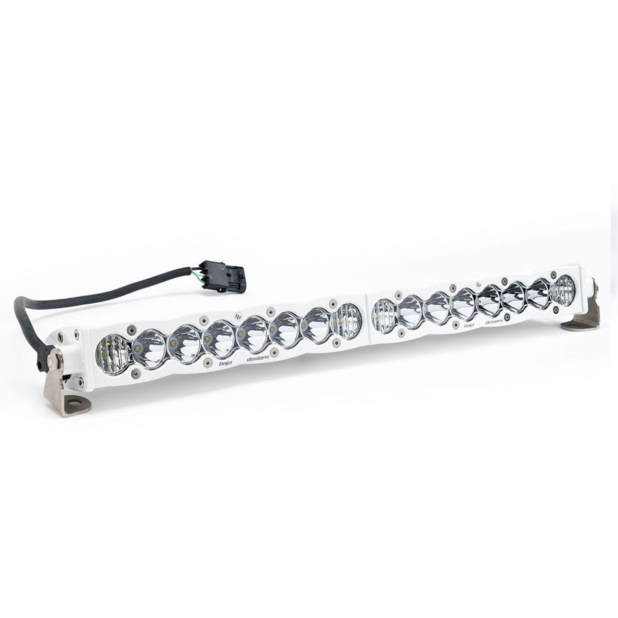 Barra de luz LED Baja Designs S8 White Straight LED Light Bar - Universal (Size: 20 Inch, Light Pattern: Driving/Combo, Color: Clear)