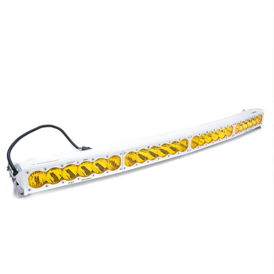 Barra de luz LED Baja Designs OnX6 White Arc LED Light Bar - Universal (Size: 40 Inch, Light Pattern: Driving/Combo, Color: Baja Amber)