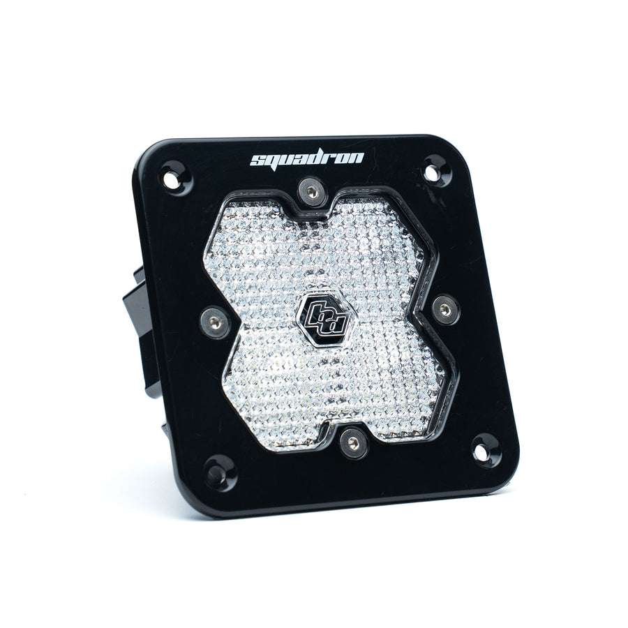 Luz auxiliar LED Baja Designs Squadron 2.0 Sport Black Flush Mount LED Auxiliary Light Pod - Universal (Light Pattern: Work/Scene, Color: Clear)
