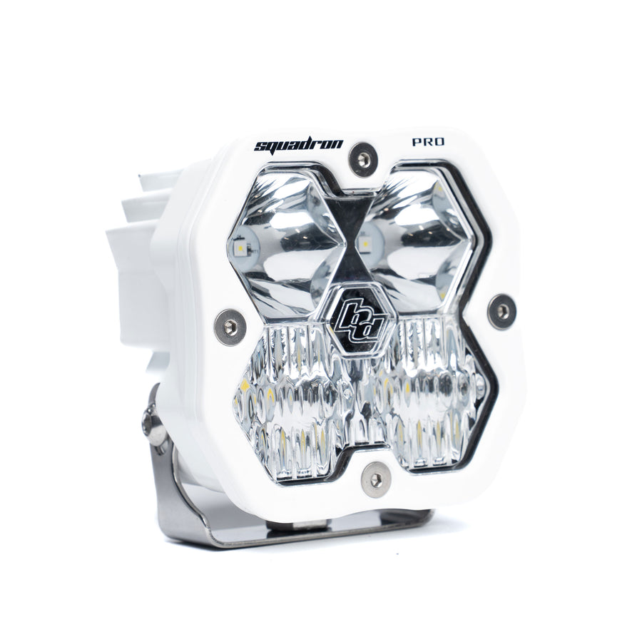 Luz auxiliar LED Baja Designs Squadron 2.0 Pro White LED Auxiliary Light Pod - Universal (Light Pattern: Driving/Combo, Color: Clear)