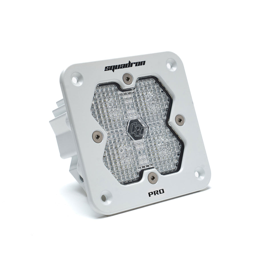 Luz auxiliar LED Baja Designs Squadron 2.0 Pro White Flush Mount LED Auxiliary Light Pod - Universal (Light Pattern: Work/Scene, Color: Clear)