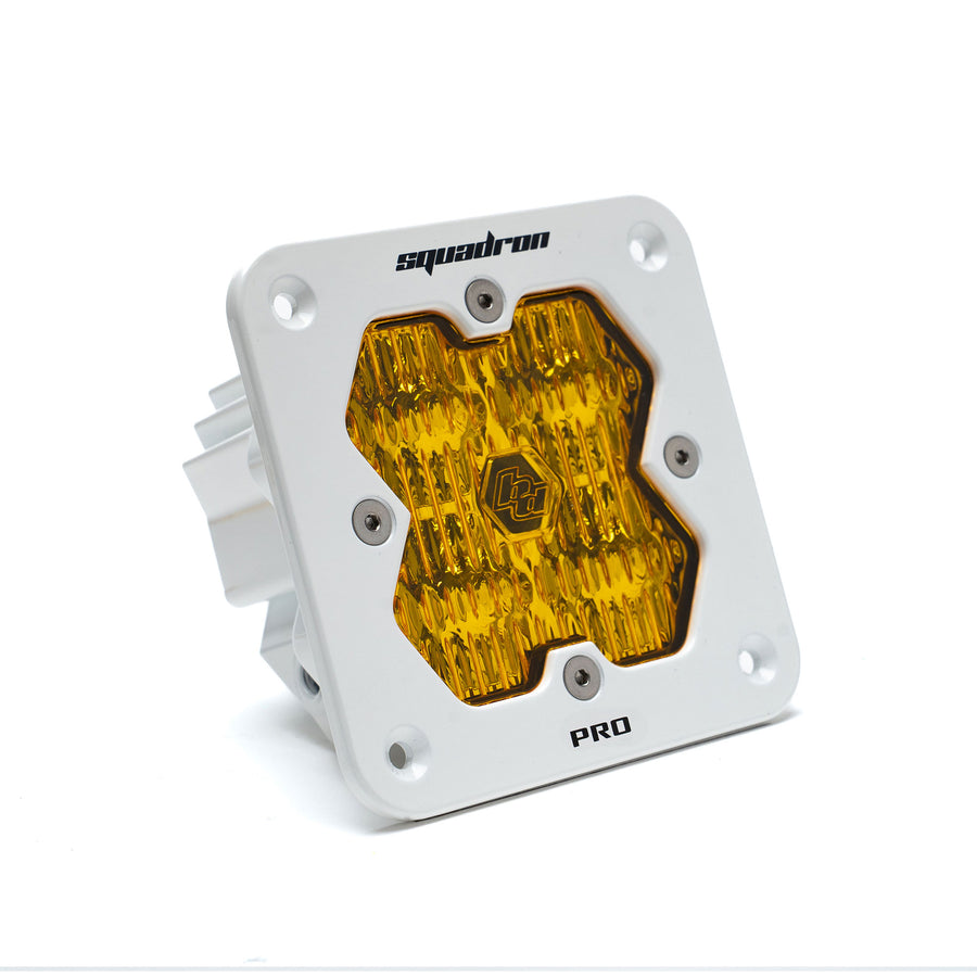 Luz auxiliar LED Baja Designs Squadron 2.0 Pro White Flush Mount LED Auxiliary Light Pod - Universal (Light Pattern: Wide Cornering, Color: Baja Amber)