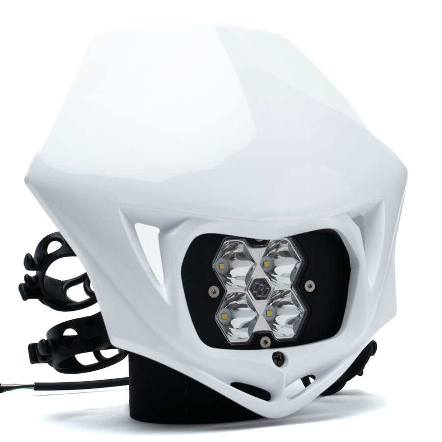 Luz auxiliar LED Baja Designs Squadron 2.0 Sport Motorcycle (D/C) LED Headlight Kit w/Shell - Universal (Shell Color: White, Lens Pattern: Spot, Color: Clear)