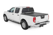 Cubierta de Caja Rígida Tri-Plegable Abatible | 5' Bed | Nissan Frontier 2WD/4WD (05-21)