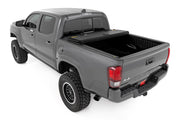 Cubierta de Caja Rígida Tri-Plegable Abatible | 5' Bed | Toyota Tacoma 2WD/4WD (2005-2015)