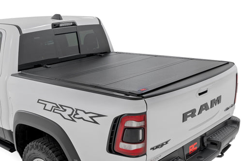 Tapa de Caja Tri-Fold Plegable para Ram 1500 (19-26)/1500 TRX (21-24)