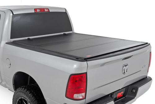 Cubierta de Caja Rígida Tri-Plegable Abatible | 6'4" Bed | Ram 1500/2500/3500 (10-26 & Classic)