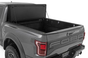 Cubierta de Caja Rígida Tri-Plegable Abatible | 5'7" Bed | Ford F-150 (21-26)/F-150 Lightning (22-26)