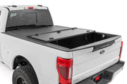 Cubierta de Caja Rígida Tri-Plegable Abatible | 6'10" Bed | Ford F-250/F-350 Super Duty (17-26)