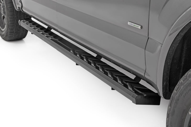 Estribos Laterales BA2 | Ford F-150/F-250/F-350 2WD/4WD (15-26)
