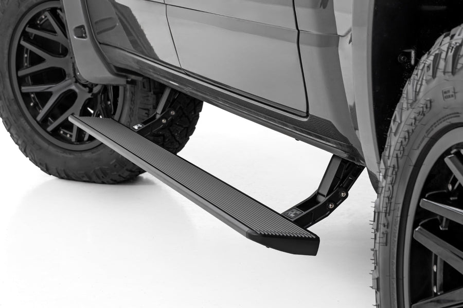 Estribos Eléctricos | HT-Series | Cabina Crew | Ram 1500 (19-26)/1500 TRX (21-24)