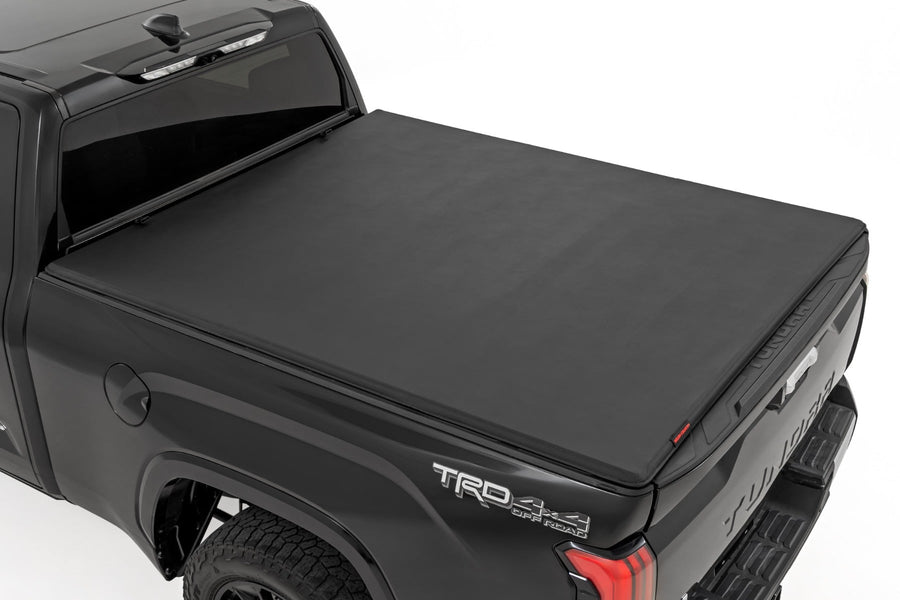 Cubierta de Caja Suave Tri-Plegable | With & W/O OE Rails | 6'7" Bed | Toyota Tundra (22-26)