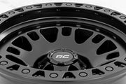 Rough Country 82 Serie Rin | Una Pieza | Negro Semi Brillante | 15x8 | 5x4.5 | -19mm