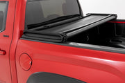 Cubierta de Caja Suave Tri-Plegable | 5'7" Bed | with and w/o OE Rail | Toyota Tundra (22-26)