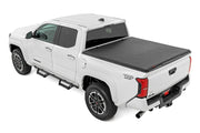 Cubierta de Caja Suave Tri-Plegable | 5' Bed | Cabina Doble | Toyota Tacoma 2WD/4WD (24-26)