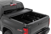 Cubierta de Caja Suave Tri-Plegable | 5' Bed | Chevy/GMC Canyon/Colorado 2WD/4WD (23-26)