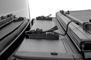 Cubierta de Caja Rígida Tri-Plegable Abatible | 6'7" Bed | Ford F-150 2WD/4WD (2021-2026)