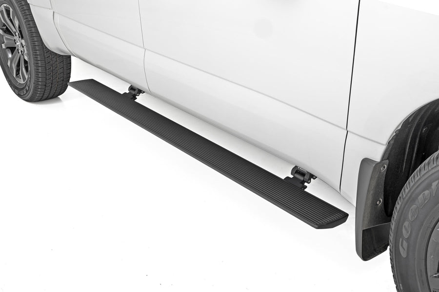 Estribos Eléctricos | Dual Electric Motor | Nissan Titan 2WD/4WD (2017-2024)