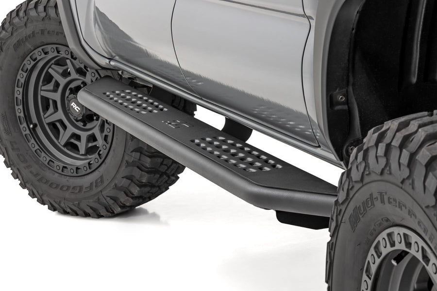 OV2 Estribos | Barras Estribo Laterales | Cabina Crew | Toyota Tacoma 2WD/4WD (16-23)