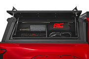 Contenedor con Repisa Lateral para Tapa de Caja | Passengers Side | Toyota Tacoma (24-26)