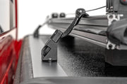 Cubierta de Caja Rígida de Perfil Bajo | 6'9" Bed | Rail Caps | Chevy/GMC 2500HD/3500HD (20-26)