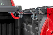 Cubierta de Caja Rígida de Perfil Bajo | 6'9" Bed | Rail Caps | Chevy/GMC 2500HD/3500HD (20-26)