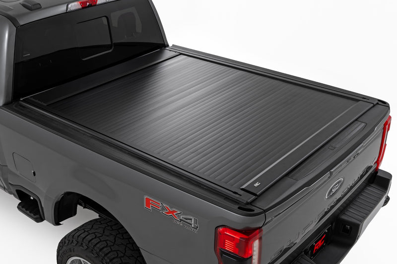 Tapa de Caja Retractil Manual 6'10" Caja | Ford F-250/F-350 Super Duty (17-26)