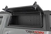 Contenedor Lateral Molle para Tapa de Caja | Drivers Side | Toyota Tacoma (16-23)