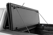 Cubierta de Caja Rígida Tri-Plegable Abatible | 5' Bed | Chevy/GMC Canyon/Colorado (15-26)