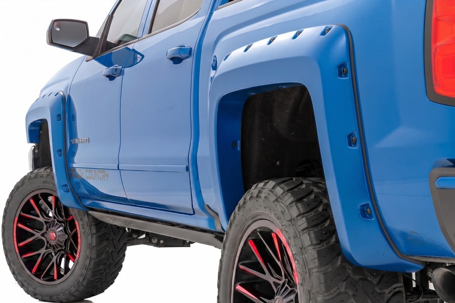 Guardabarros Pocket | 6'7" & 8' Bed | GA0 Northsky Azul | Chevy Silverado 1500 (14-18)/2500HD