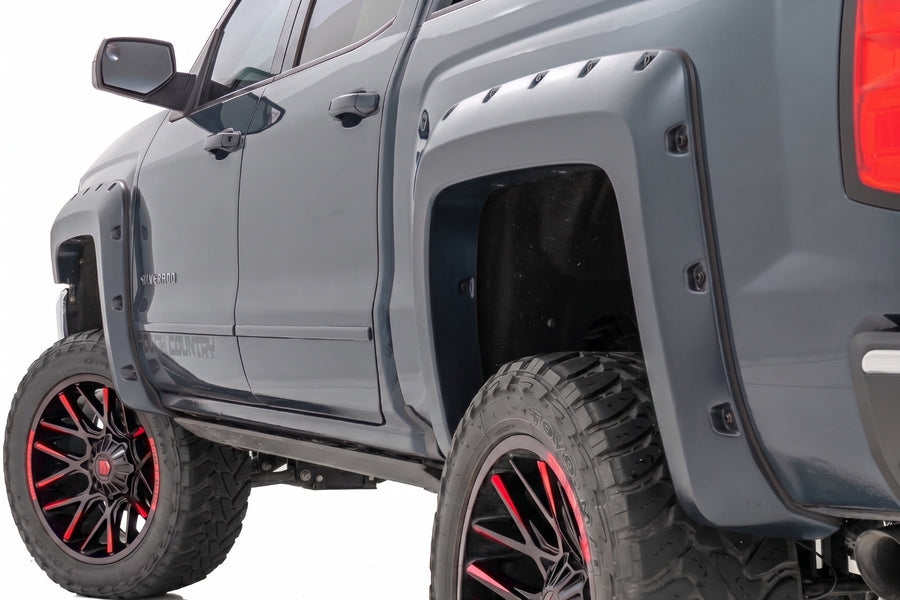 Guardabarros Pocket | 6'7" & 8' Bed | GJI Shadow Gris | Chevy Silverado 1500 (14-18)/2500HD