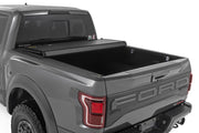 Cubierta de Caja Rígida Tri-Plegable Abatible | 5'7" Bed | Ford F-150 (21-26)/F-150 Lightning (22-26)