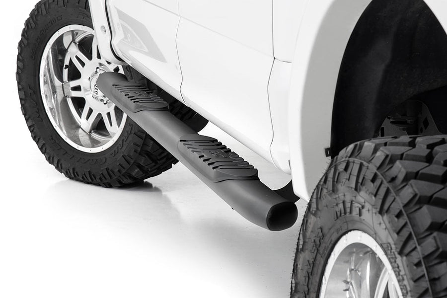 Estribo Tubular Ovalado | Cabina Crew | Negro | Ford F-150/Lightning/F-250/F-350/Raptor (15-26)