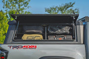 Contenedor con Repisa Lateral para Tapa de Caja | Passengers Side | Toyota Tacoma (16-23)