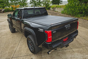 Cubierta de Caja Rígida Tri-Plegable Abatible | 6' Bed | Toyota Tacoma 2WD/4WD (2024-2026)