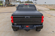 Cubierta de Caja Rígida de Perfil Bajo | 5'7" Bed | Toyota Tundra 2WD/4WD (2007-2021)