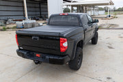 Cubierta de Caja Rígida de Perfil Bajo | 5'7" Bed | Toyota Tundra 2WD/4WD (2007-2021)