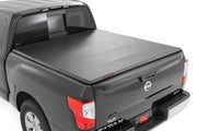 Cubierta de Caja Suave Tri-Plegable | 5'7" Bed | Nissan Titan 2WD/4WD (2017-2024)