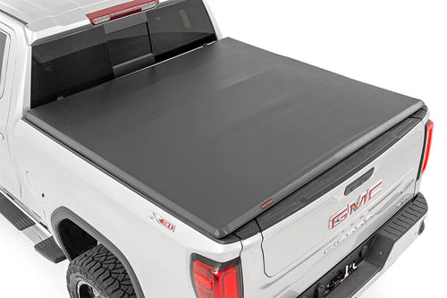 Cubierta de Caja Suave Tri-Plegable | 5'10" Bed | Chevy/GMC Sierra 1500 (19-26)/Silverado 1500 (19-26)