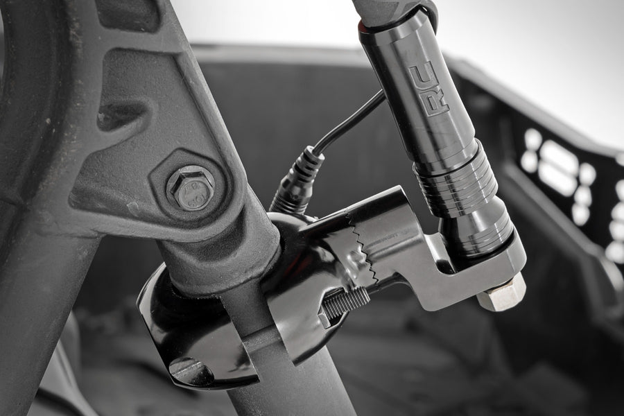 Montaje Universal para Antena Whip LED | Fits 1.25" - 2" Roll Bars