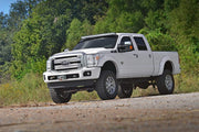 Montaje para Luz LED | Parabrisas Superior | 54" Curvo | Ford F-250/F-350 Super Duty (99-16)