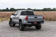 Estribos Tubulares | Longitud de Cabina | Cabina Crew | 5' Bed | Toyota Tacoma 2WD/4WD (05-23)